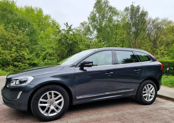 volvo xc 60 Volvo XC 60 cena 103900 przebieg: 132000, rok produkcji 2017 z Kraków